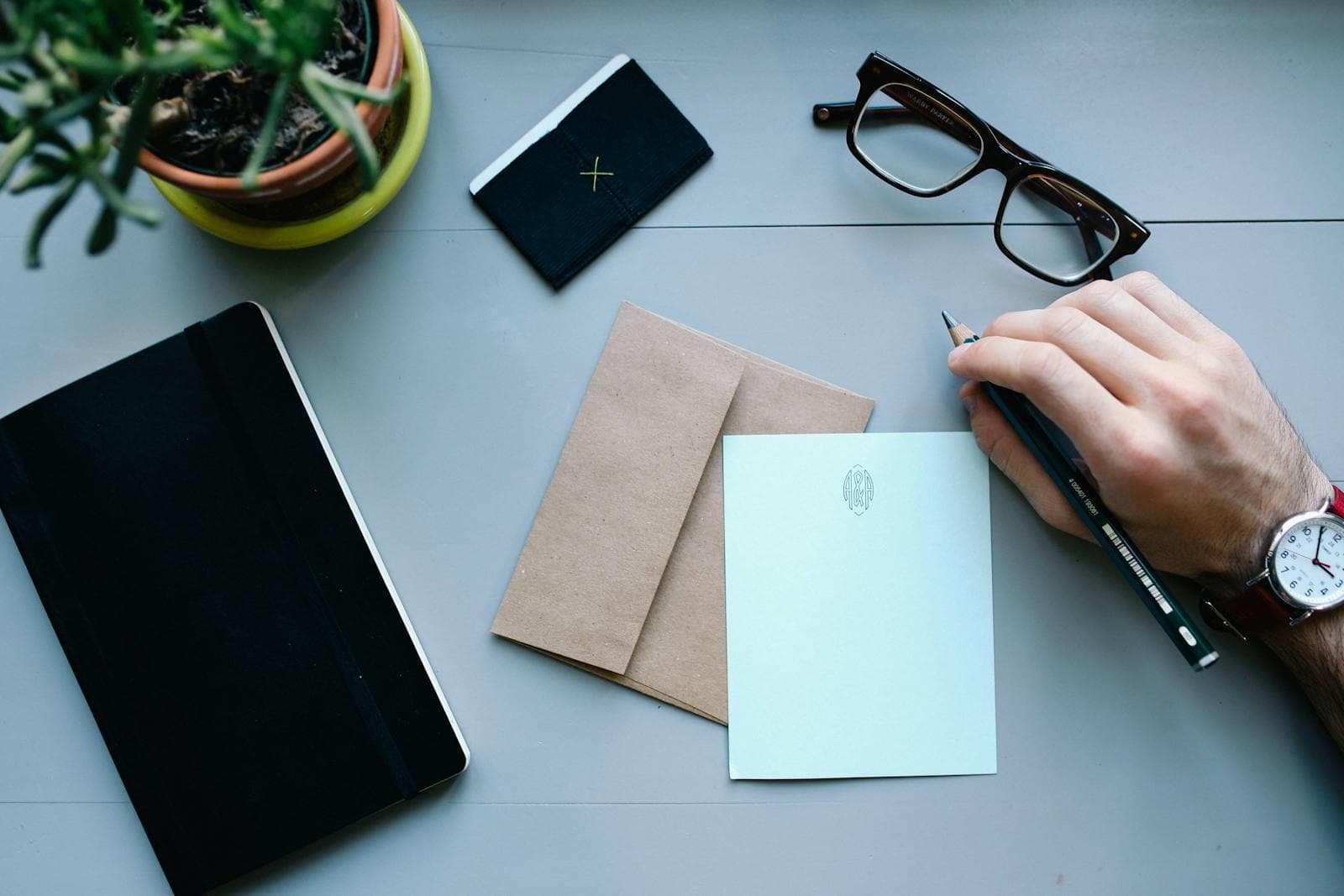 Notarized Letter of Invitation for a Canadian Visitor Visa: What to Know